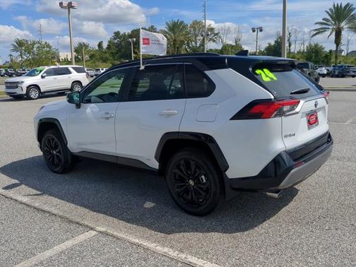 2024 Toyota RAV4 Hybrid XSE
