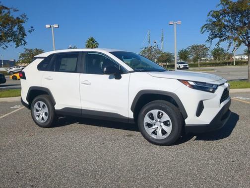 2025 Toyota RAV4 LE