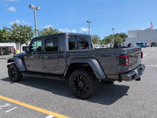 Black Clearcoat 2021 Jeep Gladiator High Altitude