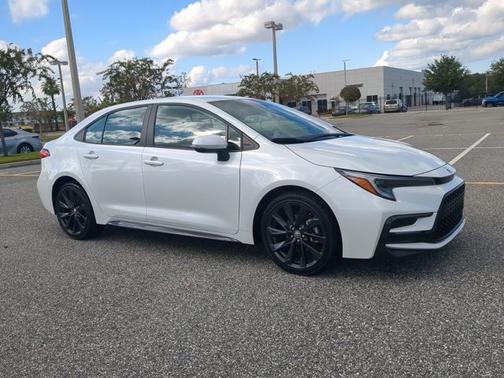 2023 Toyota Corolla SE