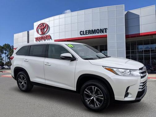 2019 Toyota Highlander LE