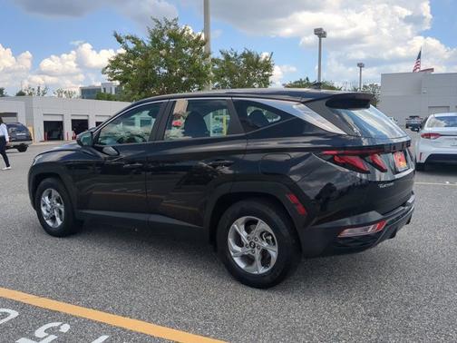 2022 Hyundai TUCSON SE