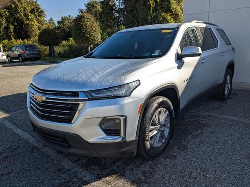 2022 Chevrolet Traverse LT Cloth