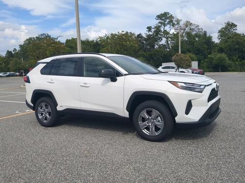 2025 Toyota RAV4 Hybrid LE