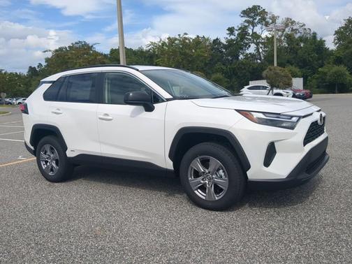 2025 Toyota RAV4 Hybrid LE