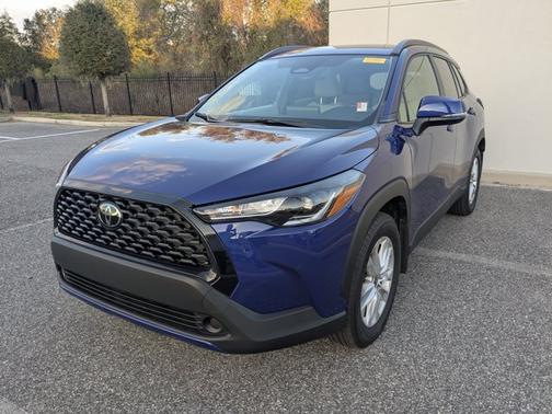 2024 Toyota Corolla Cross LE