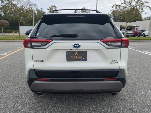 2019 Toyota RAV4 Hybrid XSE