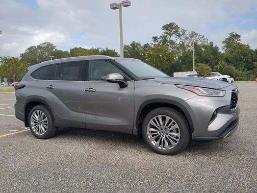 2025 Toyota Highlander Platinum