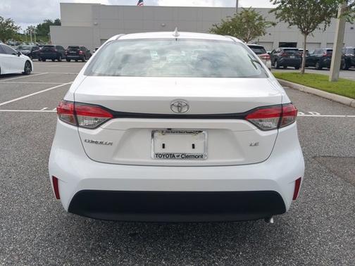 2025 Toyota Corolla LE