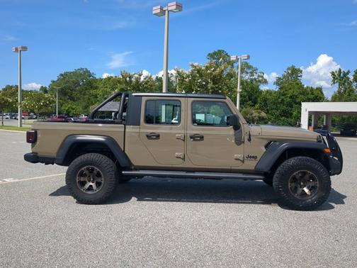 2020 Jeep Gladiator Sport