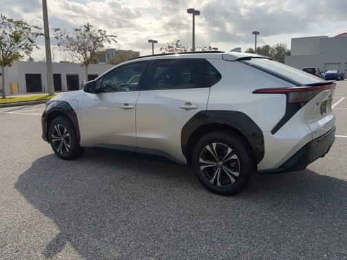 2025 Toyota bZ4X XLE