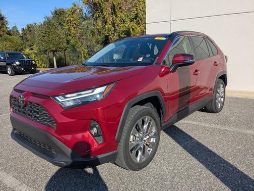 2023 Toyota RAV4 XLE Premium