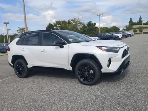 2025 Toyota RAV4 Hybrid XSE
