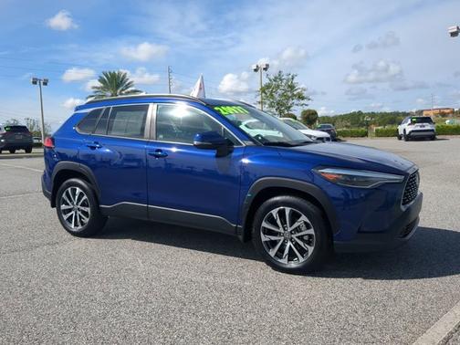2022 Toyota Corolla Cross XLE