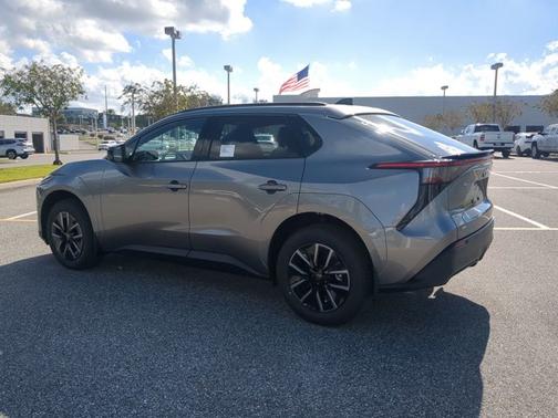 2026 Toyota bZ XLE Plus