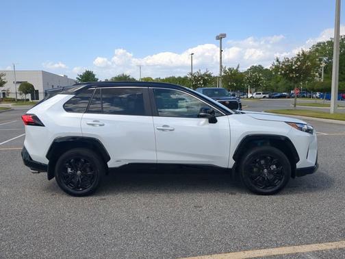 2024 Toyota RAV4 Hybrid XSE