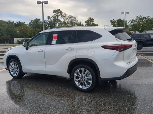2025 Toyota Highlander Limited
