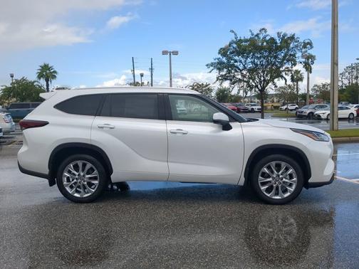 2025 Toyota Highlander Limited