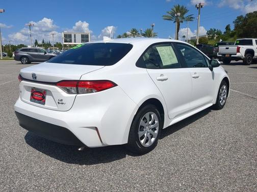 2025 Toyota Corolla Hybrid LE
