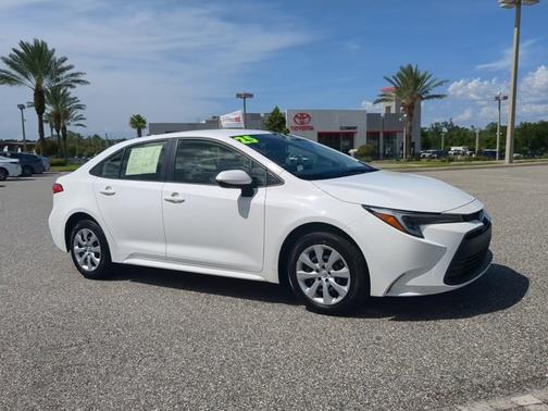 2025 Toyota Corolla Hybrid LE