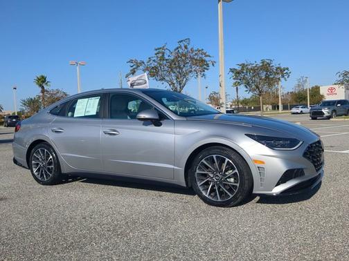 2021 Hyundai SONATA Limited