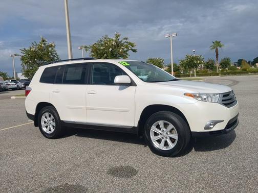 2012 Toyota Highlander SE