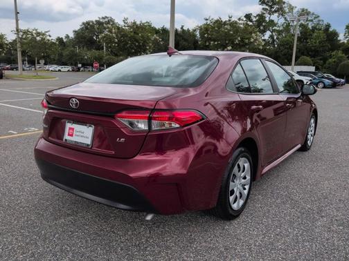 Pearl 2024 Toyota Corolla LE