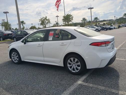 2025 Toyota Corolla Hybrid LE