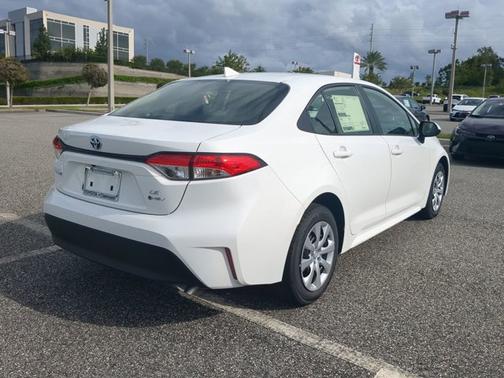 2025 Toyota Corolla Hybrid LE