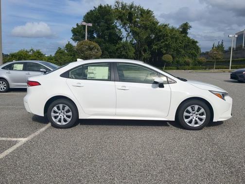 2025 Toyota Corolla Hybrid LE