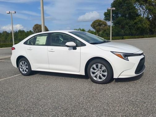 2025 Toyota Corolla Hybrid LE