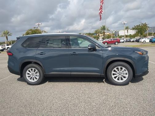 Cloud 2026 Toyota Grand Highlander XLE