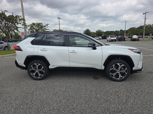 2025 Toyota RAV4 Plug-In Hybrid XSE