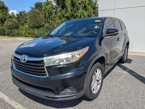 2015 Toyota Highlander LE