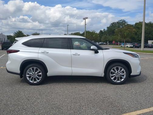 2025 Toyota Highlander Limited