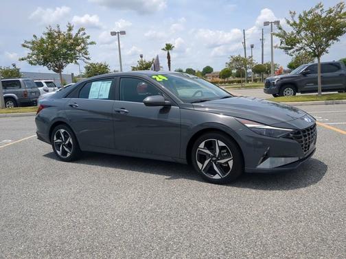 2023 Hyundai ELANTRA Limited