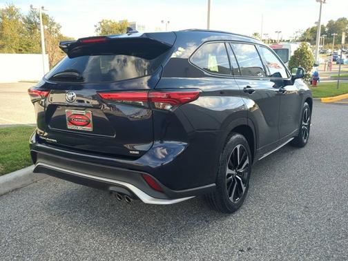 2022 Toyota Highlander XSE