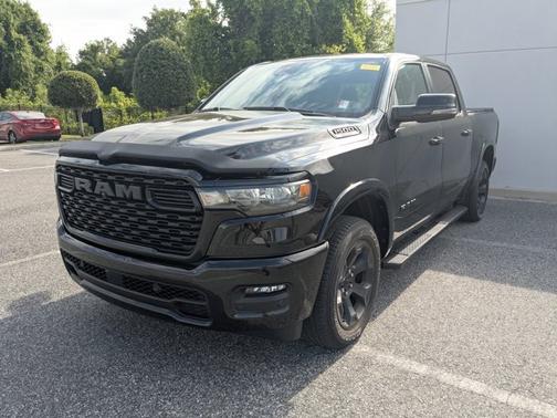 Diamond Black Crystal Pearlcoat 2025 RAM 1500 Big Horn