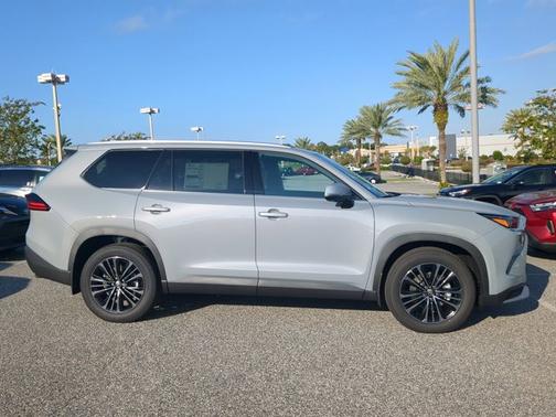 2026 Toyota Grand Highlander Hybrid MAX Platinum