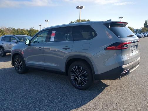 2026 Toyota Grand Highlander Hybrid MAX Platinum