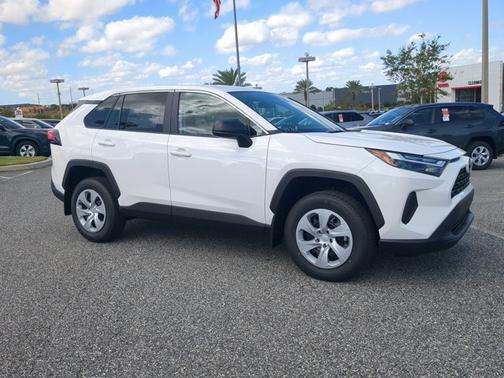 2025 Toyota RAV4 LE