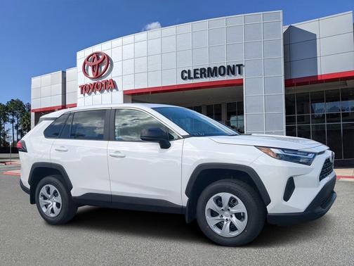 2025 Toyota RAV4 LE