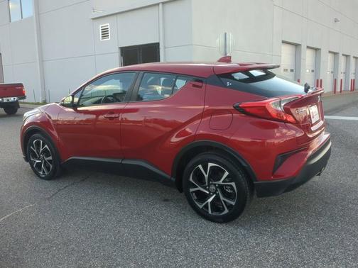 2021 Toyota C-HR XLE