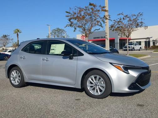 2026 Toyota Corolla Hatchback SE