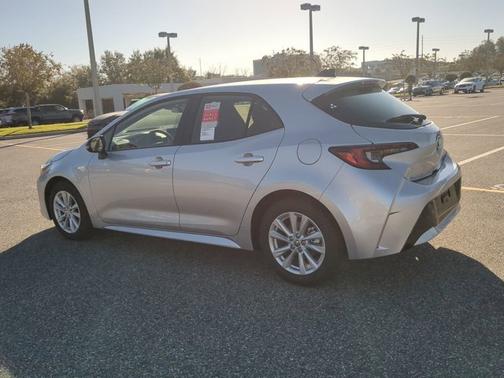 2026 Toyota Corolla Hatchback SE