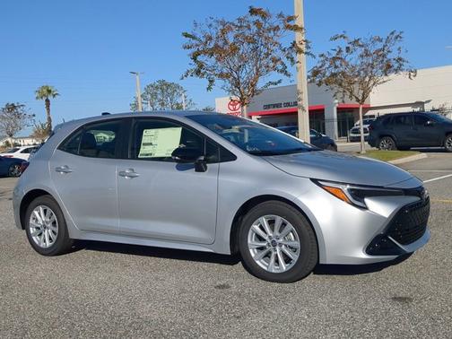 2026 Toyota Corolla Hatchback SE