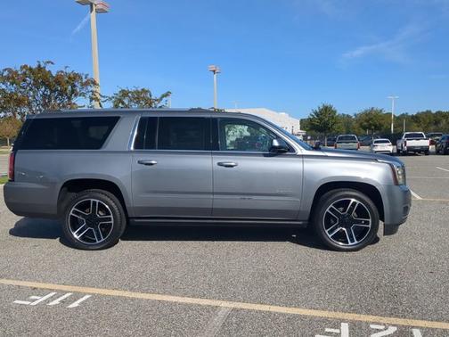 2020 GMC Yukon XL Denali