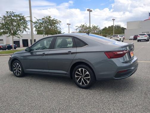 2023 Volkswagen Jetta S