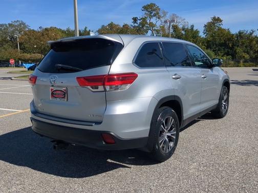 2019 Toyota Highlander LE Plus