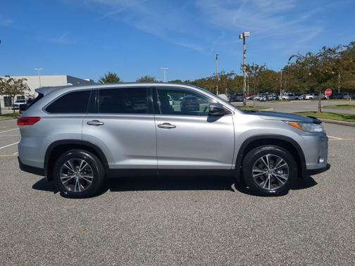 2019 Toyota Highlander LE Plus
